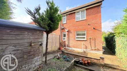 Lawrence Avenue, Letchworth Garden City, SG6 2EX, Image 8
