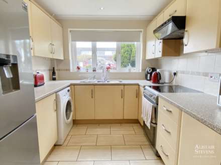 Cheviot Avenue, Royton, Image 5