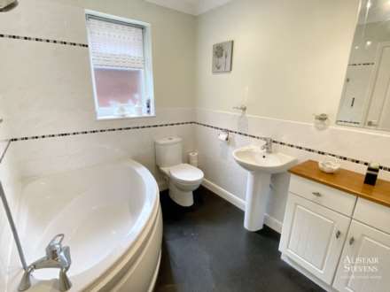 Cheviot Avenue, Royton, Image 9