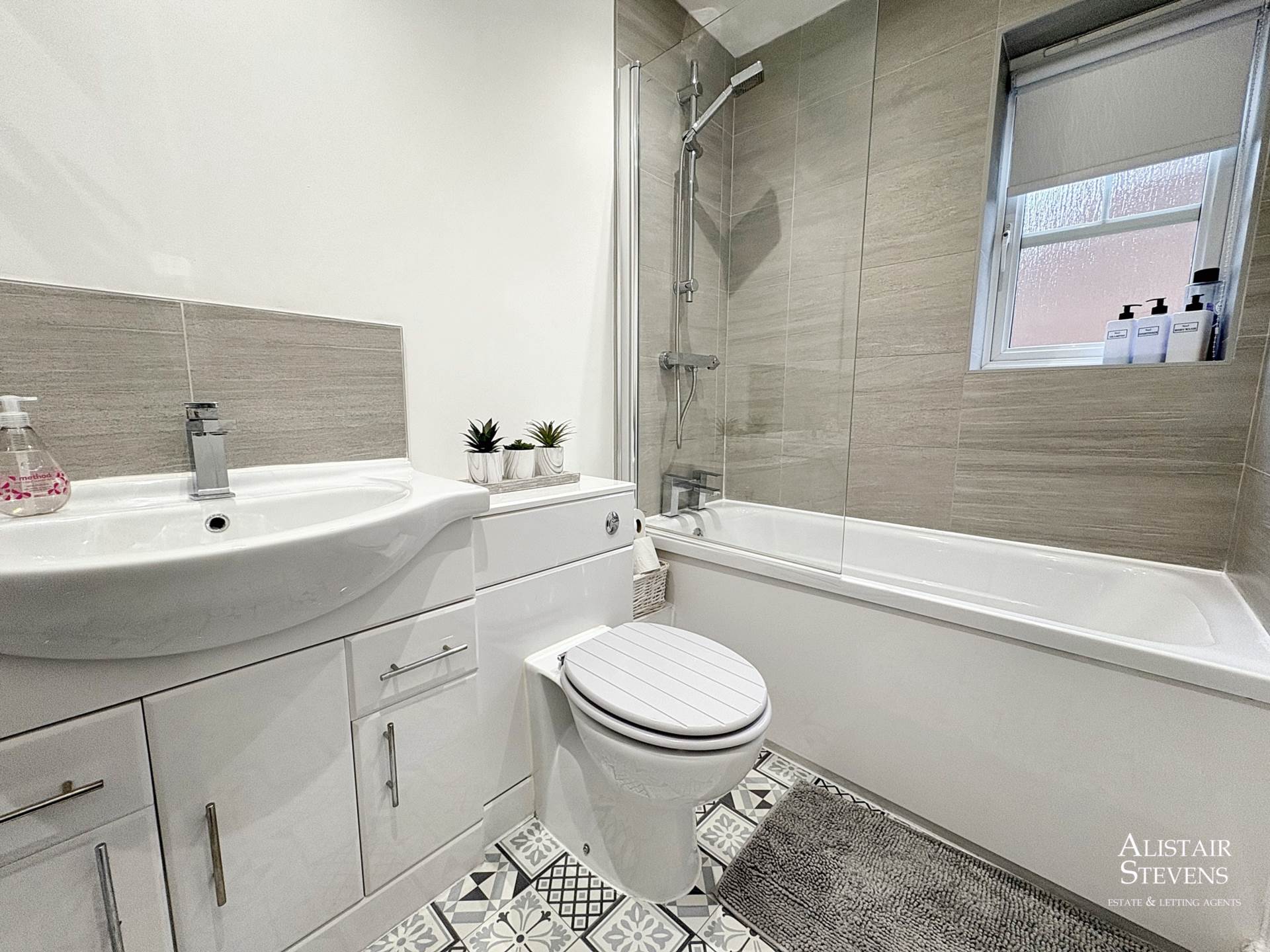 Elmstone Drive, Royton, Oldham, Image 25