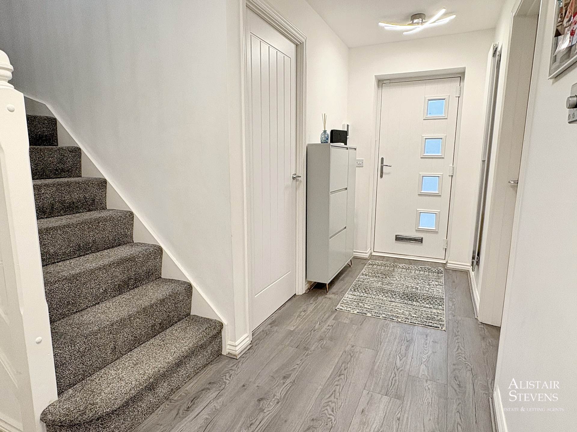Elmstone Drive, Royton, Oldham, Image 4