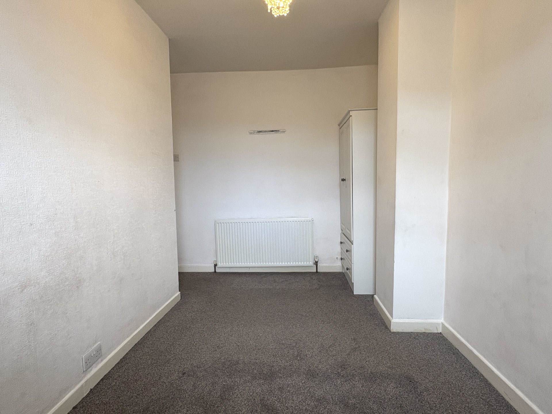 Holden Fold Lane, Royton, Image 10