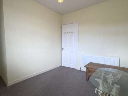 Holden Fold Lane, Royton, Image 12