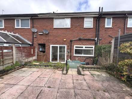 Holden Fold Lane, Royton, Image 15