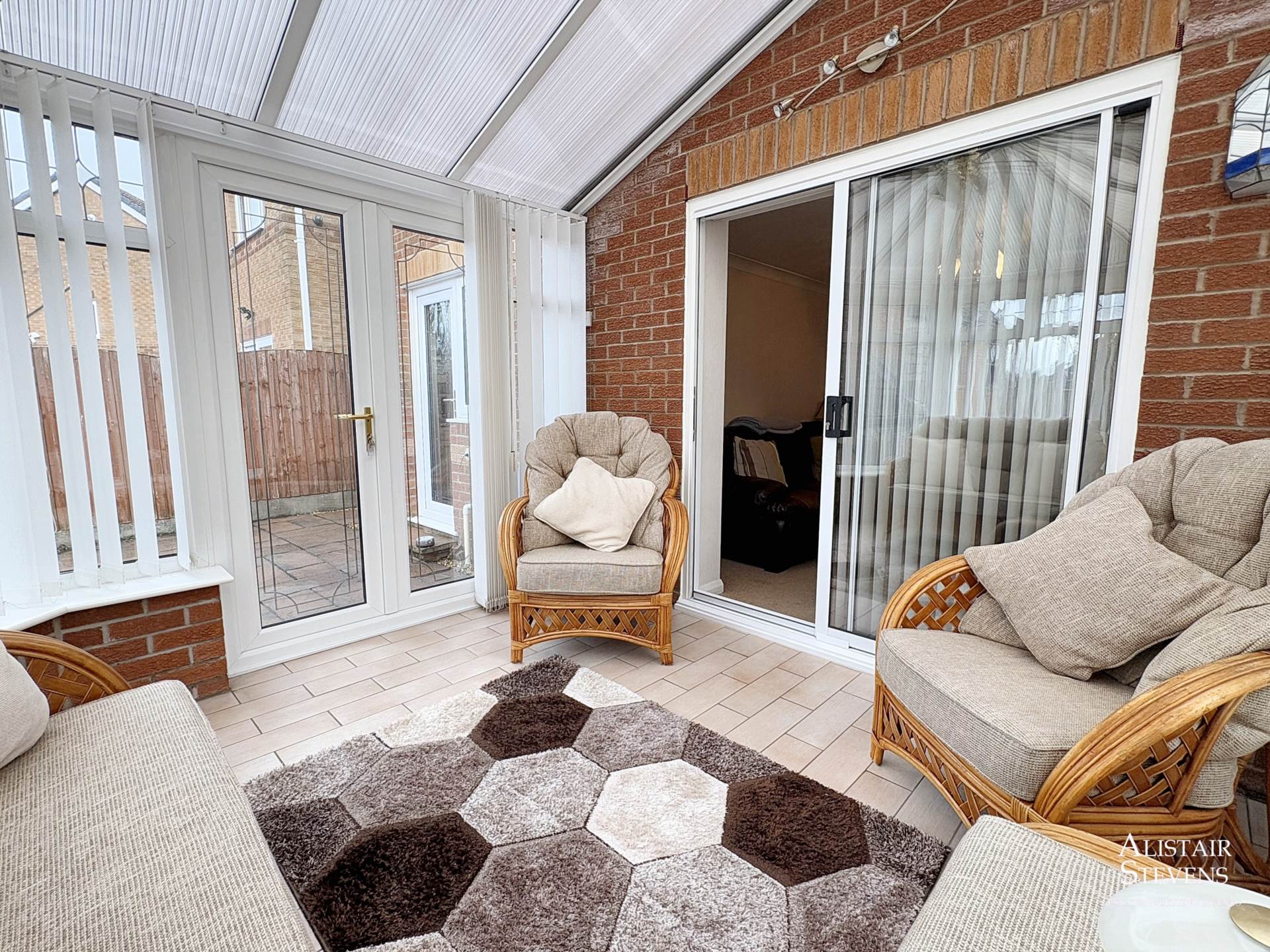Luzley Brook Road, Royton, Image 12
