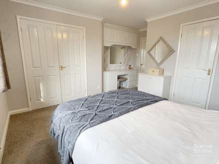 Luzley Brook Road, Royton, Image 15