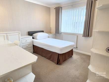 Luzley Brook Road, Royton, Image 18