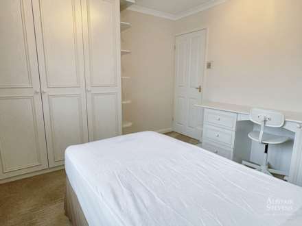 Luzley Brook Road, Royton, Image 19