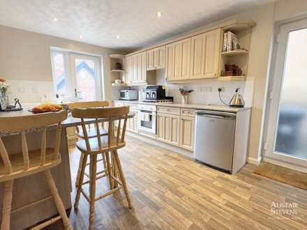 Luzley Brook Road, Royton, Image 3