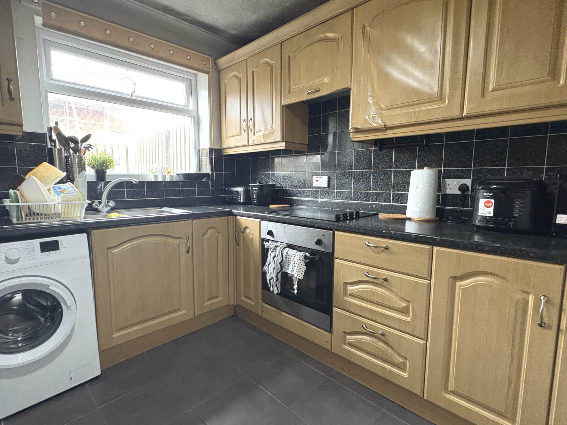 Julian House, Henshaw Street, Image 3