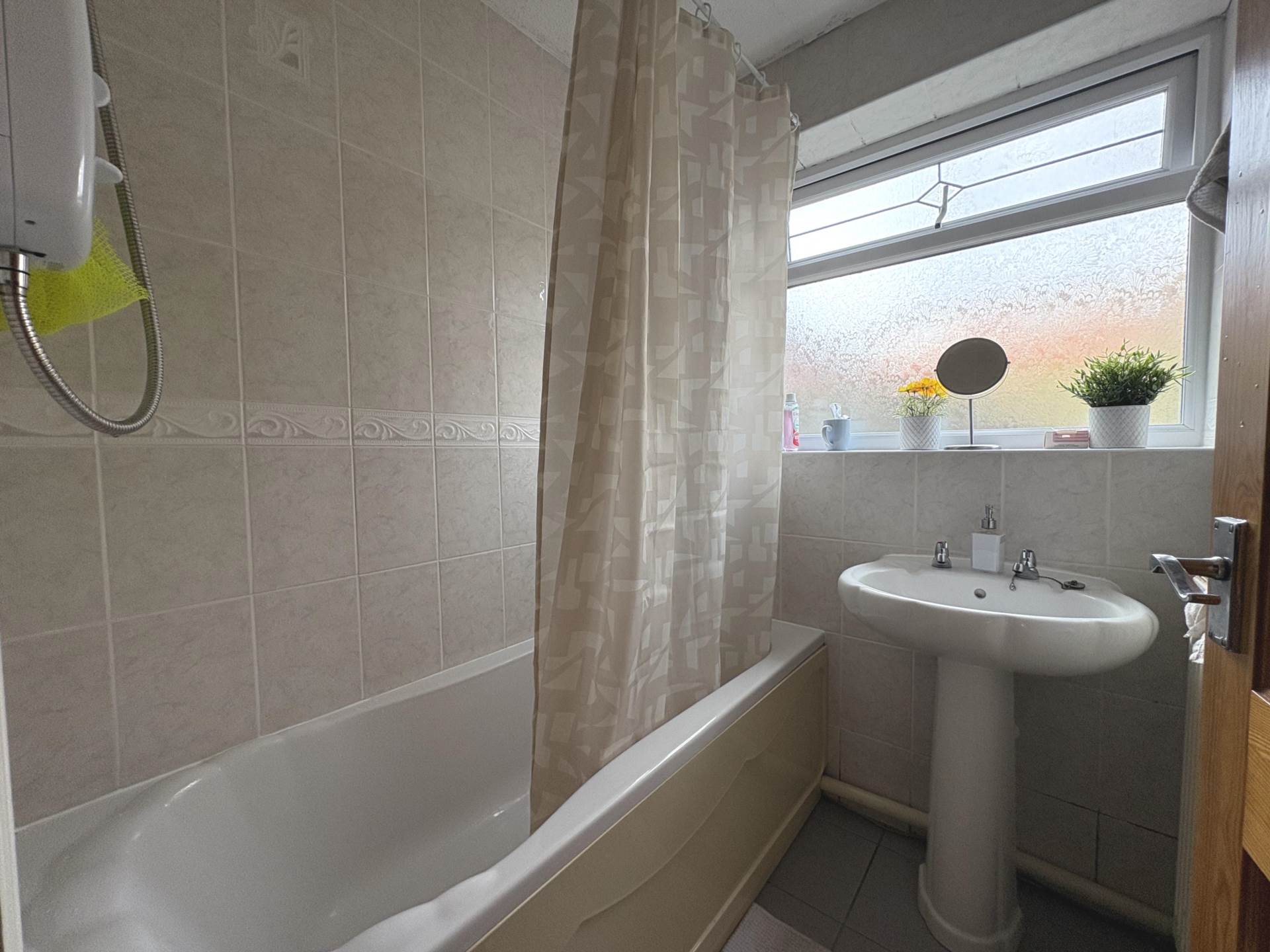 Julian House, Henshaw Street, Image 9