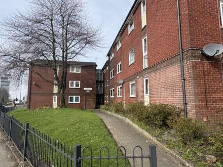 Julian House, Henshaw Street, Image 1