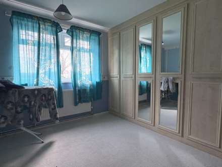 Julian House, Henshaw Street, Image 8