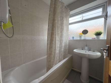 Julian House, Henshaw Street, Image 9