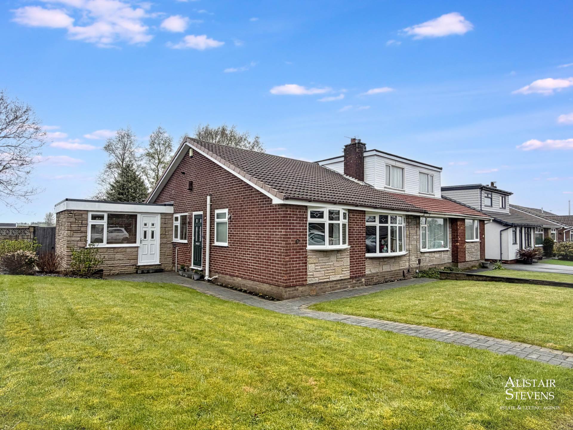 Ashdown Way, Shaw, Image 1