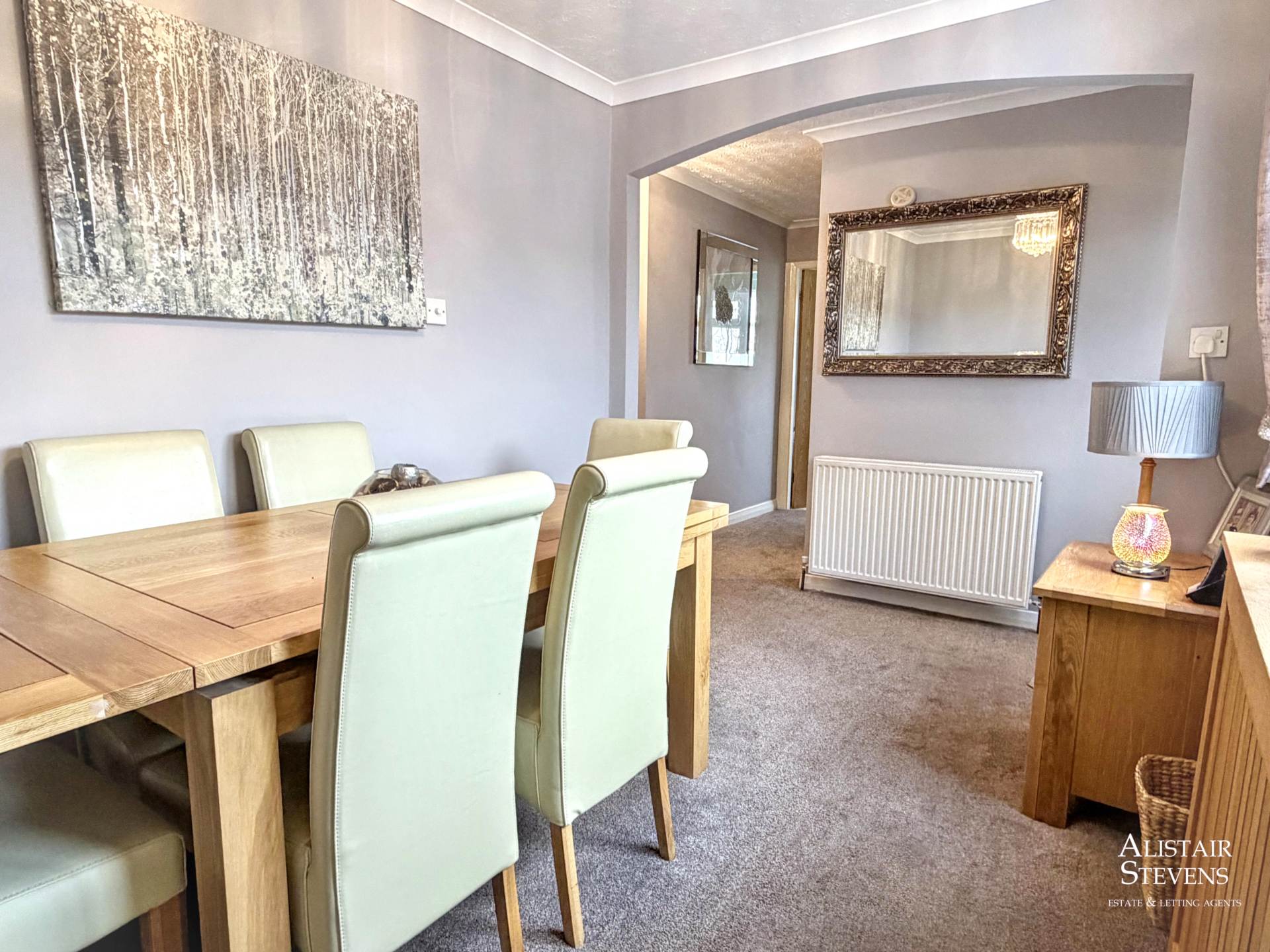 Ashdown Way, Shaw, Image 7