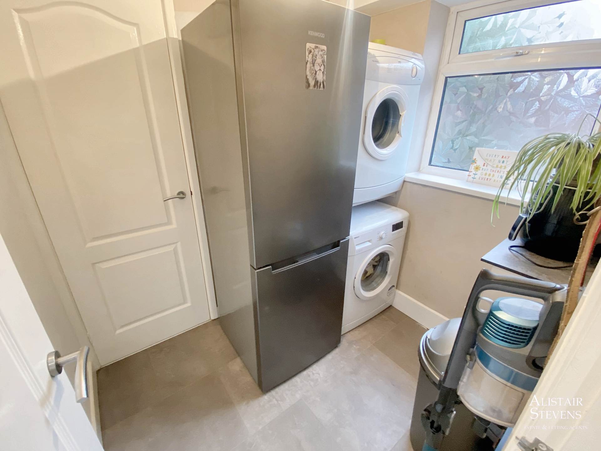 Delta Close, Royton, Image 6