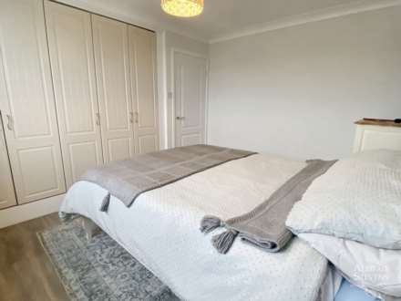 Delta Close, Royton, Image 16
