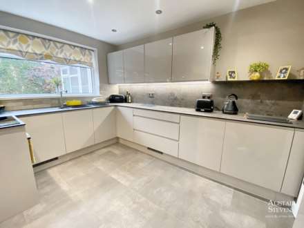 Delta Close, Royton, Image 5