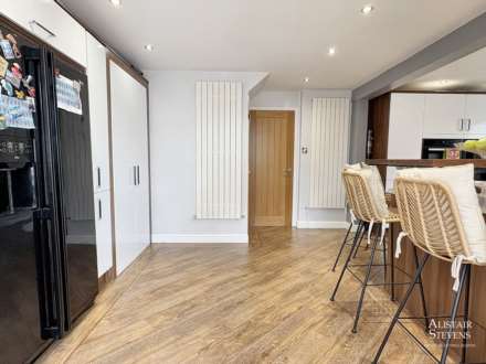 Marlwood Way, Royton, Image 10