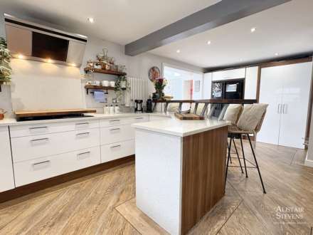 Marlwood Way, Royton, Image 3