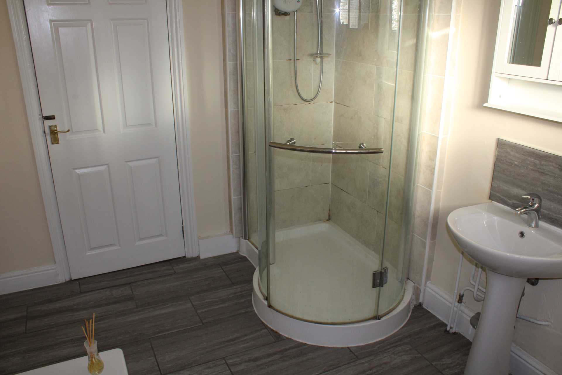 Middleton Road, Royton, Image 7