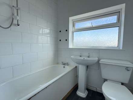 Burnley Lane, Chadderton, Image 11