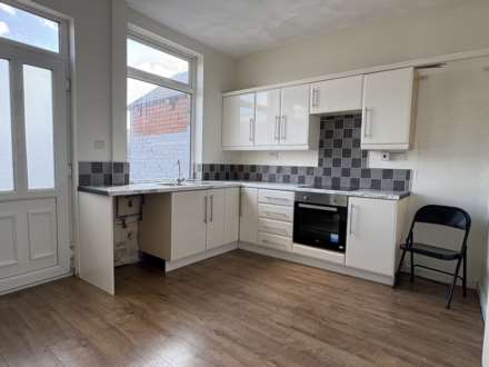 Burnley Lane, Chadderton, Image 3