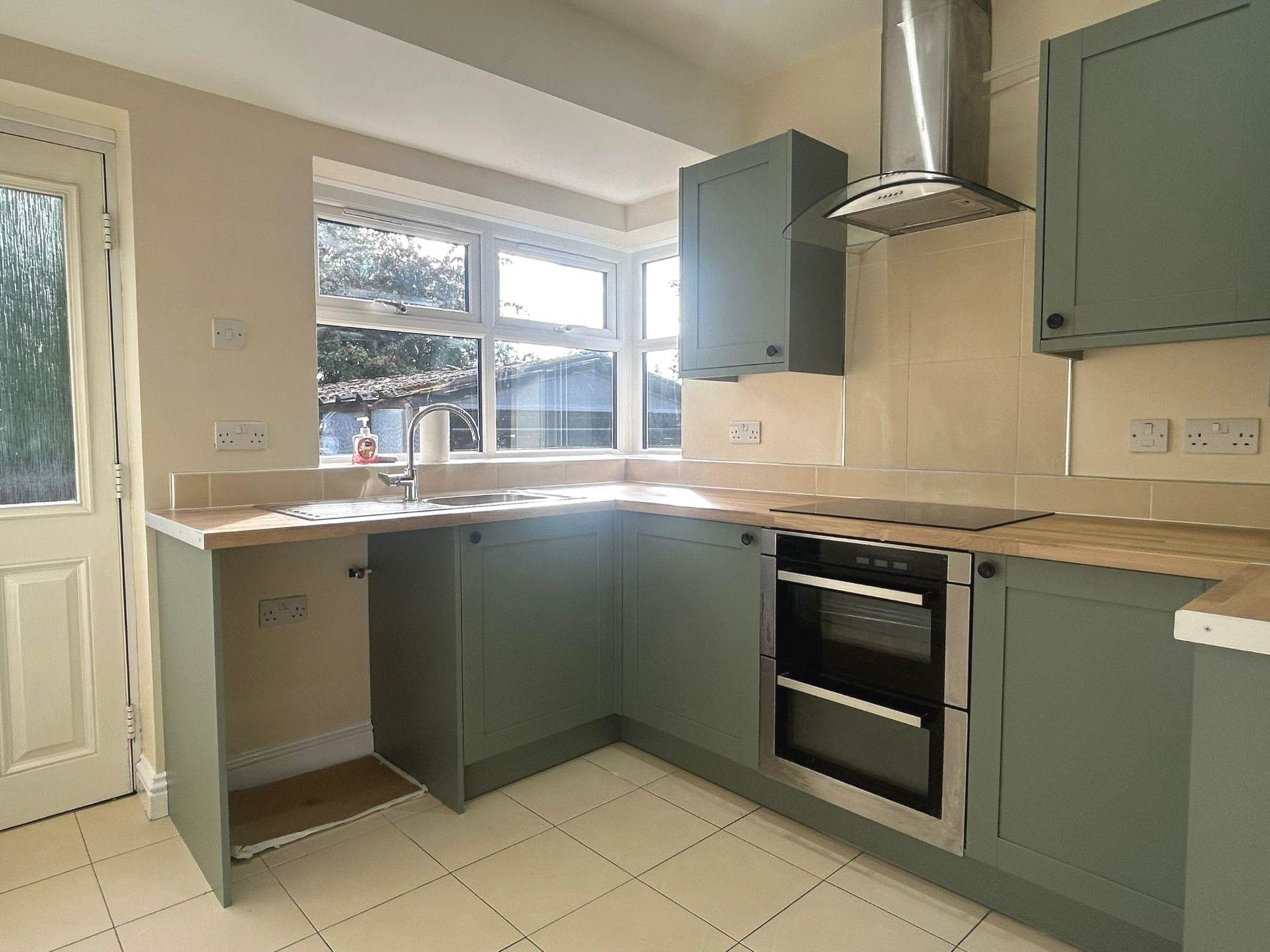 Carlton Way, Royton, Image 4