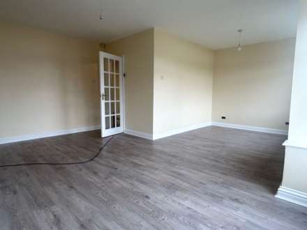 Carlton Way, Royton, Image 2