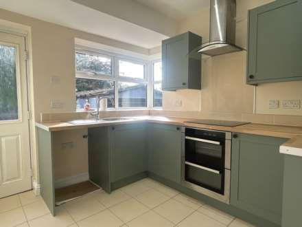 Carlton Way, Royton, Image 4