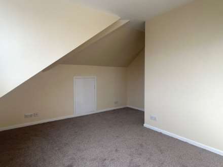 Carlton Way, Royton, Image 9