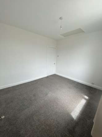 Lowe Green, Royton, Image 8