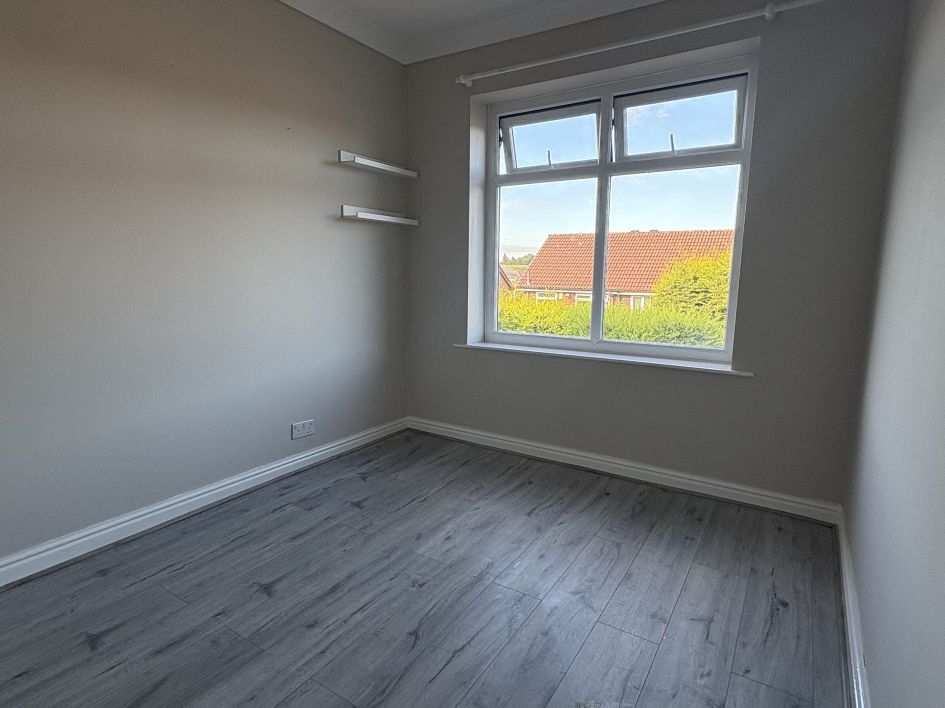 Shaw Road, Royton, Image 8