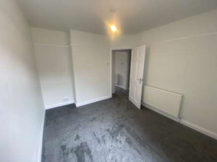 Montgomery Street, Oldham, Image 12