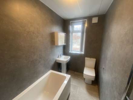 Montgomery Street, Oldham, Image 14