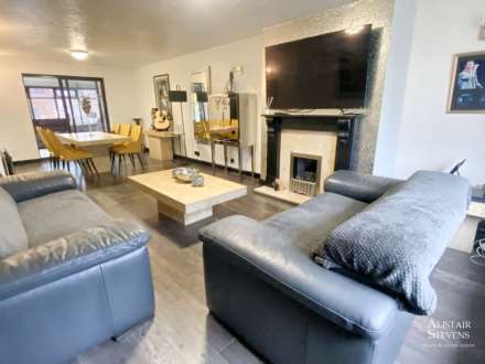 Rochdale Road, Royton, Image 3