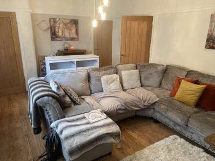 Mainway East, Middleton, Image 2