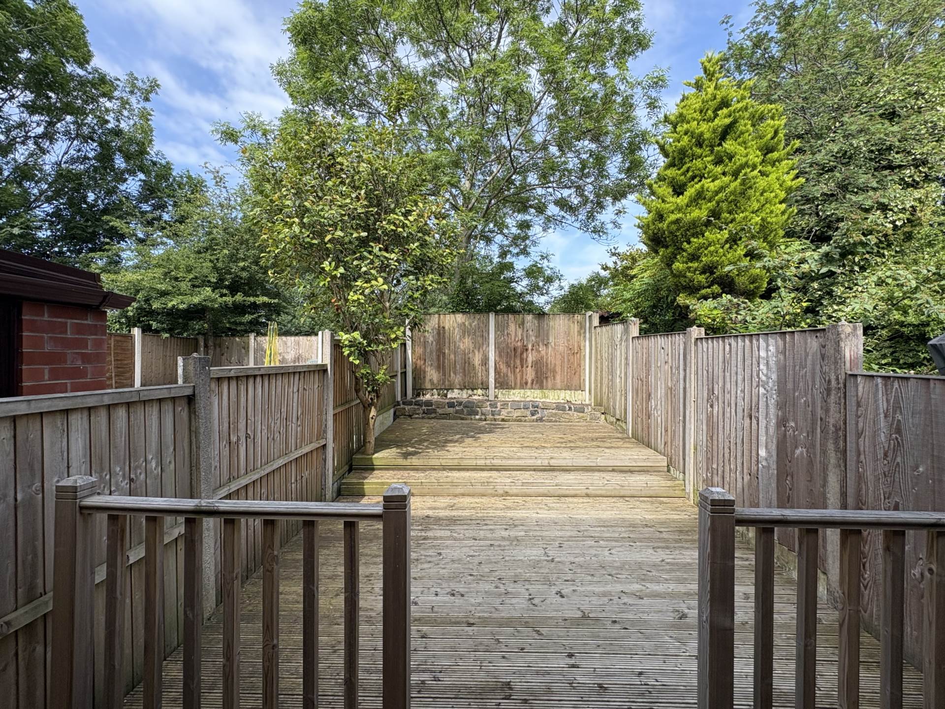 Redwood, Chadderton, Image 11