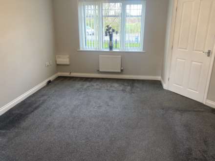Rosebay Close, Royton, Image 5