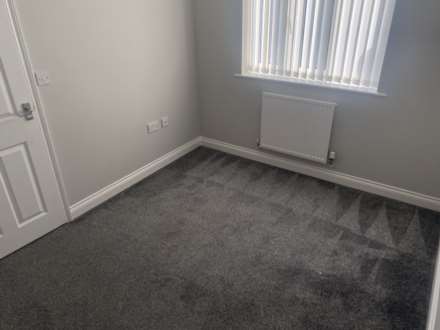 Rosebay Close, Royton, Image 9