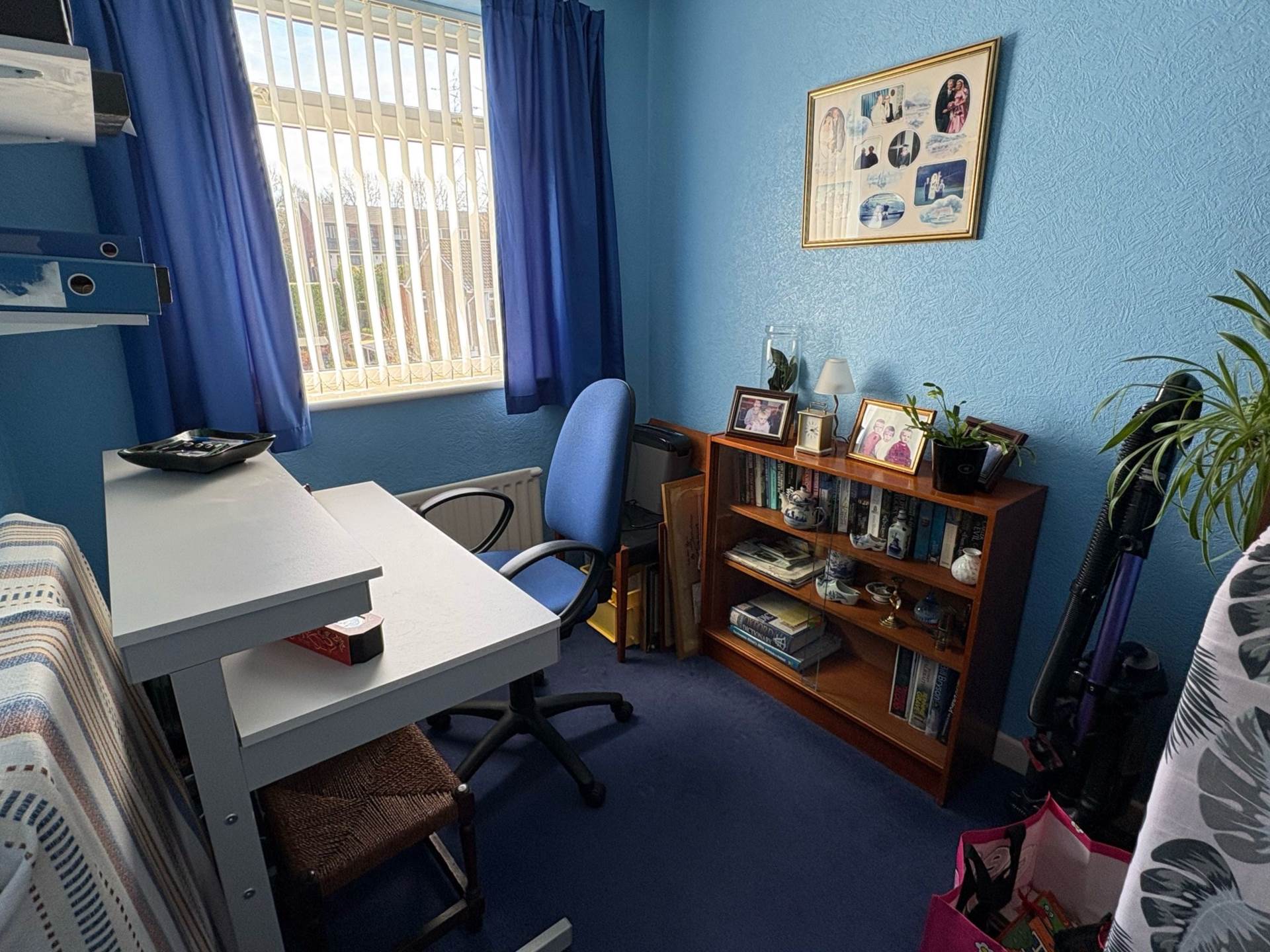 Oozewood Road, Royton, Image 11
