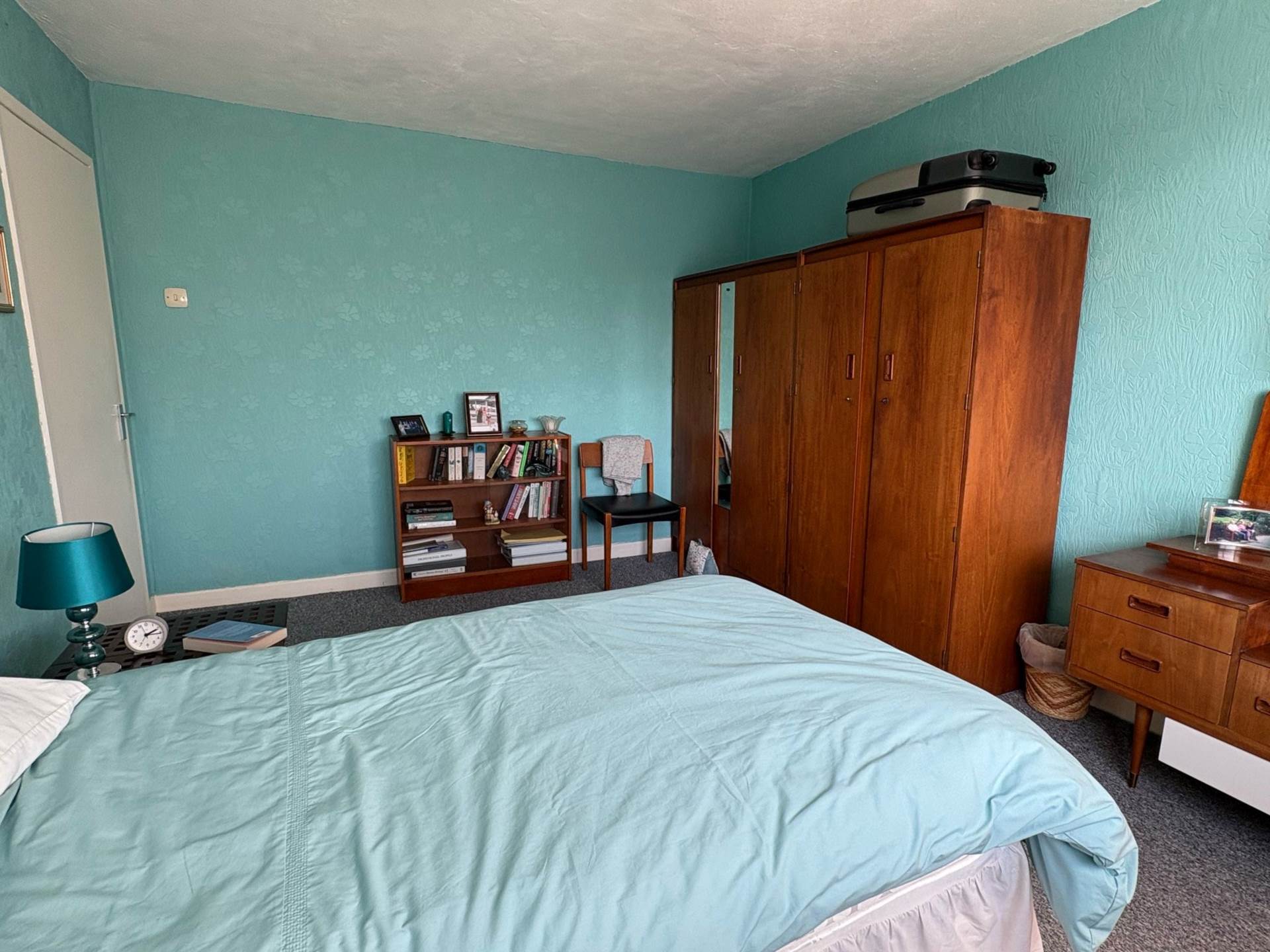 Oozewood Road, Royton, Image 8