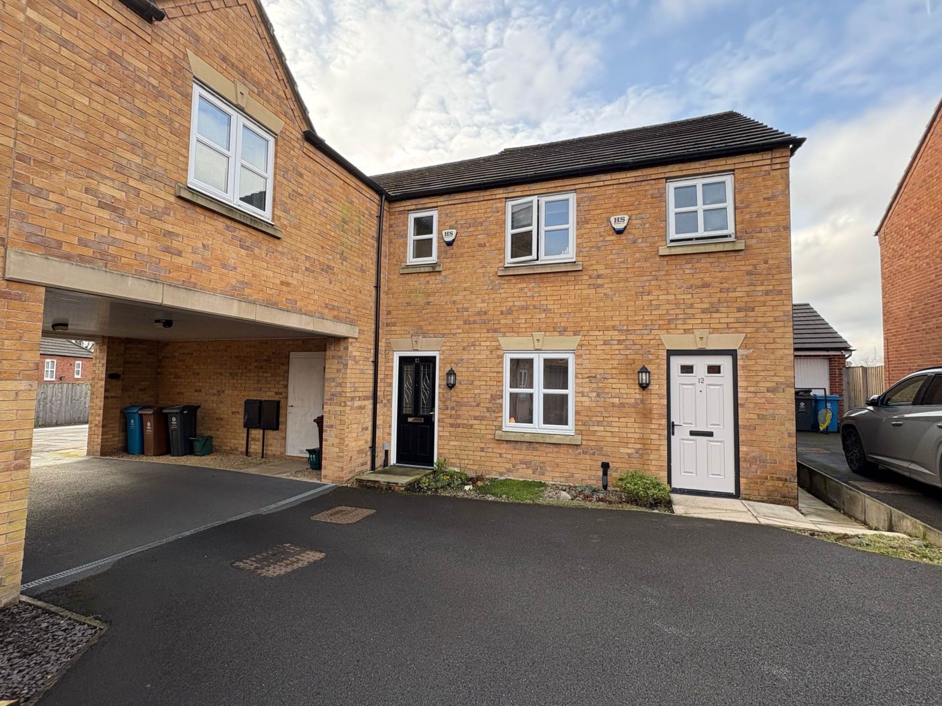 Larchfield Close, Royton, Image 1