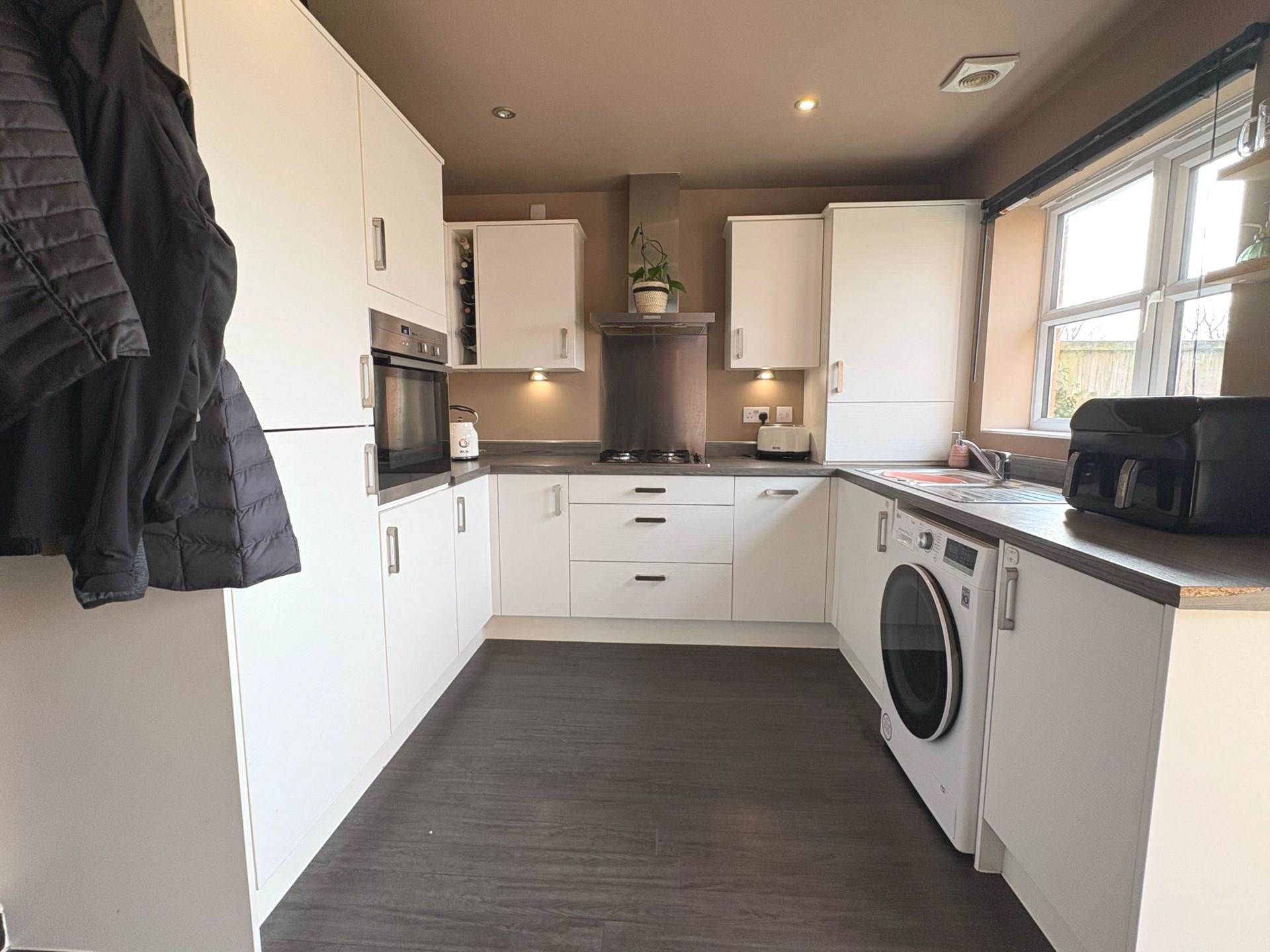 Larchfield Close, Royton, Image 5