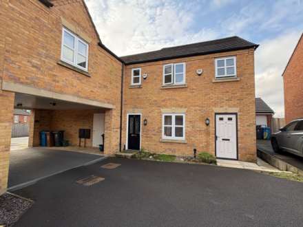 Larchfield Close, Royton, Image 1