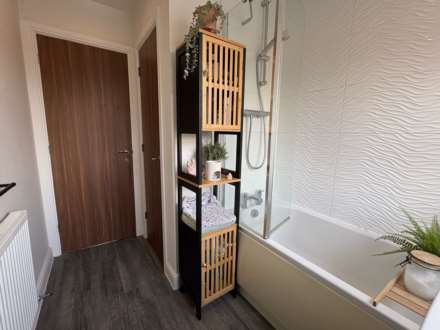 Larchfield Close, Royton, Image 15