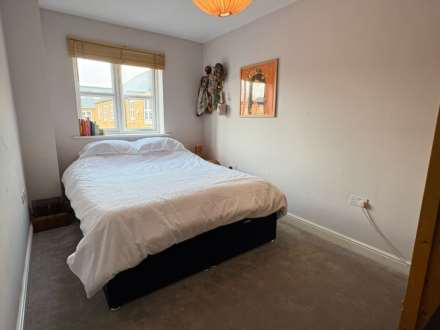 Larchfield Close, Royton, Image 8