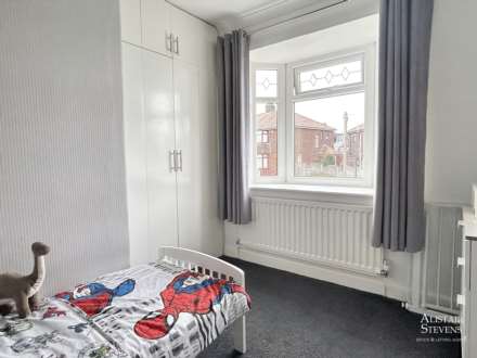 Kenilworth Road, Thornham, Rochdale, Image 13