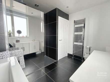 Kenilworth Road, Thornham, Rochdale, Image 14